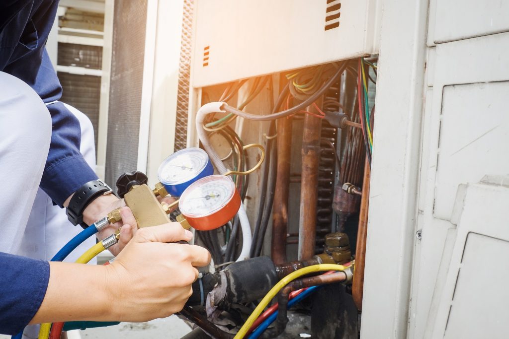 Technicien Climatisation Solutions intervenant à Saint-Quentin